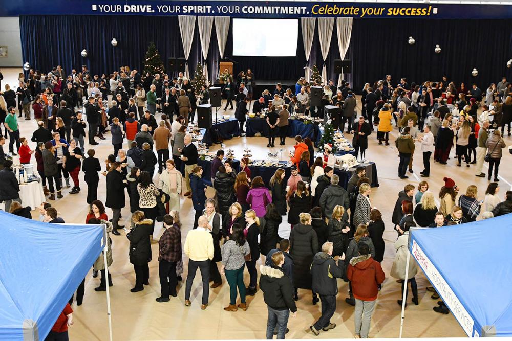 Principal’s Holiday Reception celebrates Queen’s staff and faculty